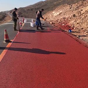 合川一是彩钢瓦喷漆翻新，地面喷涂